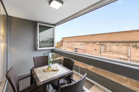 IStay Precinct Adelaide - Holiday Byron Bay 27