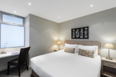 IStay Precinct Adelaide - Holiday Byron Bay 9