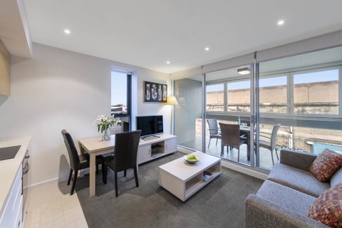 IStay Precinct Adelaide - Holiday Byron Bay 28