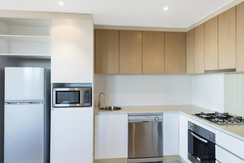 IStay Precinct Adelaide - Holiday Byron Bay 18