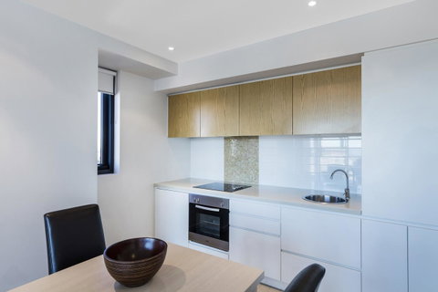 IStay Precinct Adelaide - Holiday Byron Bay 14