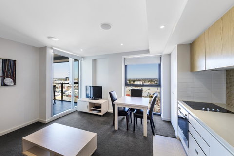 IStay Precinct Adelaide - Holiday Byron Bay 5