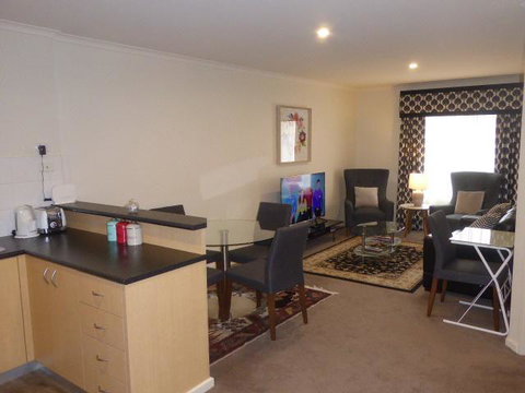 Adelaide City Apartment - 3br, 2bath & Carpark - Holiday Byron Bay 6