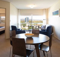 Hume Serviced Apartments - Holiday Byron Bay