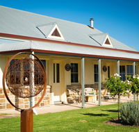 Barossa Vineyard Cottages - Holiday Byron Bay