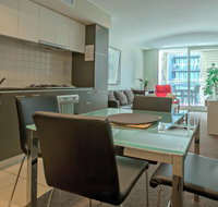 Adelaide DressCircle Apartments - North Terrace - Holiday Byron Bay