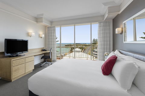 Crowne Plaza Terrigal Pacific, An IHG Hotel - Holiday Byron Bay 30