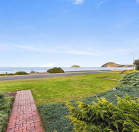 Franklin Beachfront Apartments