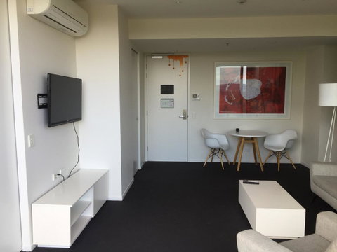 Tasha\'s Apartments On Warwick - Holiday Byron Bay 39