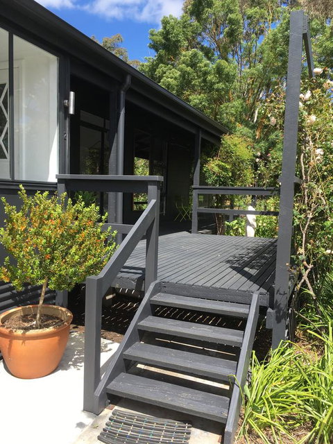 Hilltop Too - Holiday Byron Bay 1