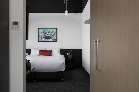 Rydges Pit Lane - Holiday Byron Bay 24