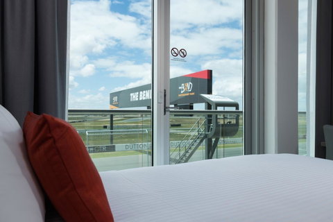 Rydges Pit Lane - Holiday Byron Bay 22