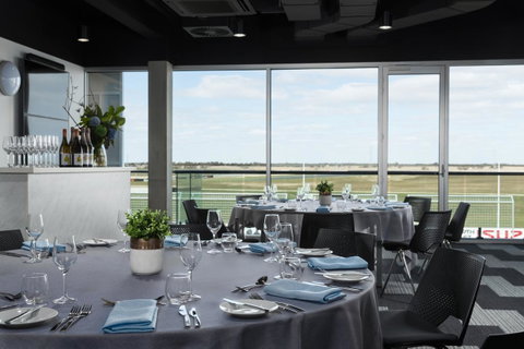 Rydges Pit Lane - Holiday Byron Bay 6