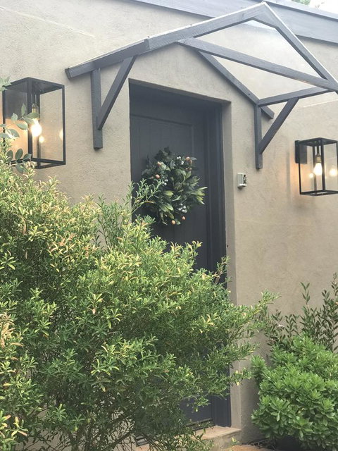 Adelaide Hills Retreats - Holiday Byron Bay 7