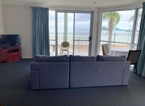 Hilton Beachfront Motel - Holiday Byron Bay 7