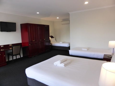 Hilton Beachfront Motel - Holiday Byron Bay 35