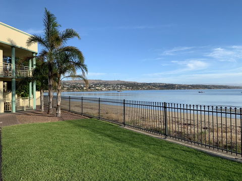 Hilton Beachfront Motel - Holiday Byron Bay 4