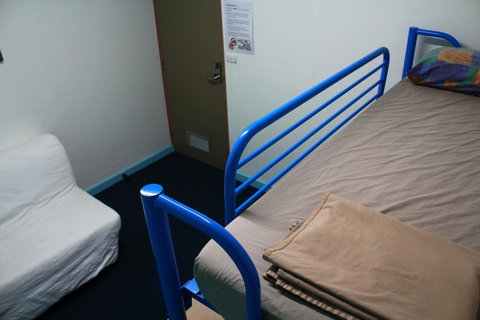 My Place & Adelaide Backpackers Hostel - Holiday Byron Bay 2