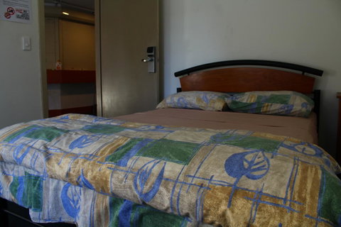 My Place & Adelaide Backpackers Hostel - Holiday Byron Bay 5