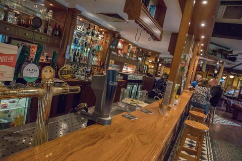 Mick O\'Sheas - Holiday Byron Bay 11