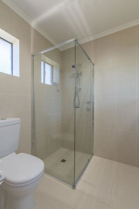 Mick O\'Sheas - Holiday Byron Bay 23