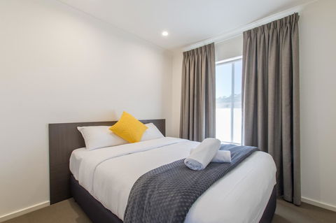 Mick O\'Sheas - Holiday Byron Bay 17