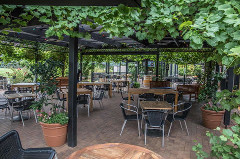 Mick O\'Sheas - Holiday Byron Bay 38