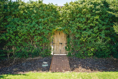 Mick O\'Sheas - Holiday Byron Bay 32