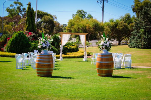 Mick O\'Sheas - Holiday Byron Bay 12