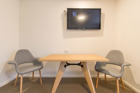 Mick O\'Sheas - Holiday Byron Bay 13