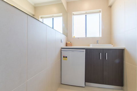 Mick O\'Sheas - Holiday Byron Bay 27