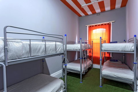 Tequila Sunrise Hostel Adelaide - Holiday Byron Bay 11