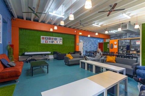 Tequila Sunrise Hostel Adelaide - Holiday Byron Bay 20
