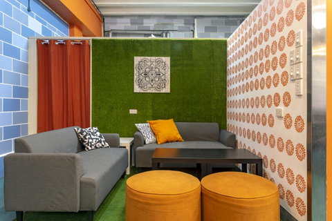 Tequila Sunrise Hostel Adelaide - Holiday Byron Bay 2