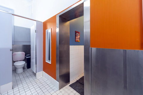Tequila Sunrise Hostel Adelaide - Holiday Byron Bay 8