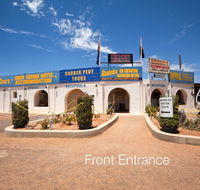 Radeka Downunder Underground Motel - Holiday Byron Bay