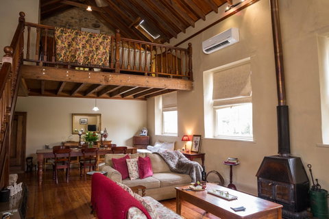 Clare Valley Heritage Retreat - Holiday Byron Bay 2
