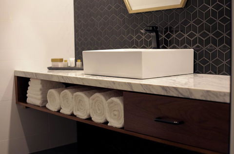 Ellen Hotel - Holiday Byron Bay 20