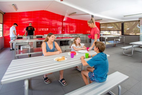 BIG4 Renmark Riverfront Holiday Park - Holiday Byron Bay 43