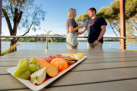 BIG4 Renmark Riverfront Holiday Park - Holiday Byron Bay 6