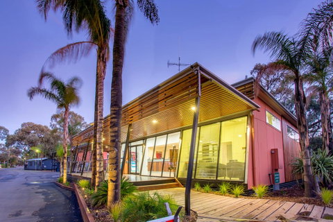 BIG4 Renmark Riverfront Holiday Park - Holiday Byron Bay 26