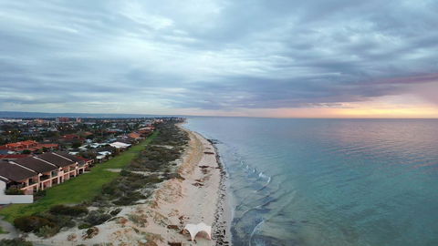 Luxurious 3 Bedroom Beachfront - Panoramic Views - Holiday Byron Bay 1