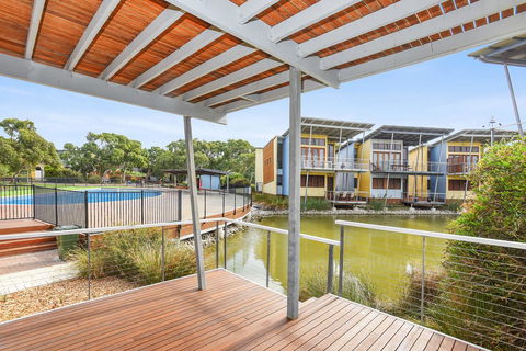 Villa 53 South Shores - Normanville S14 - Holiday Byron Bay 0
