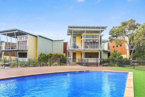 Villa 53 South Shores - Normanville S14 - Holiday Byron Bay 1