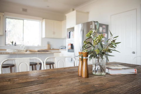 Port Lincoln Seaside Home - Holiday Byron Bay 3