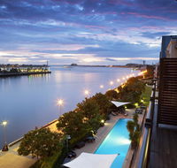 Rydges Newcastle - Holiday Byron Bay