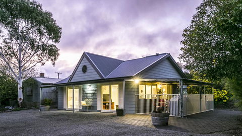 One Tree Bed And Breakfast - Holiday Byron Bay 0
