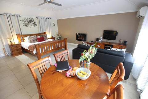 One Tree Bed And Breakfast - Holiday Byron Bay 16