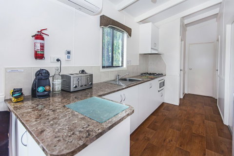 Echo Holiday Parks - Naracoorte - Holiday Byron Bay 22