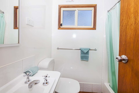 Echo Holiday Parks - Naracoorte - Holiday Byron Bay 15